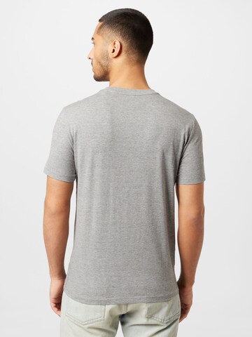 T-Shirt GUESS en gris