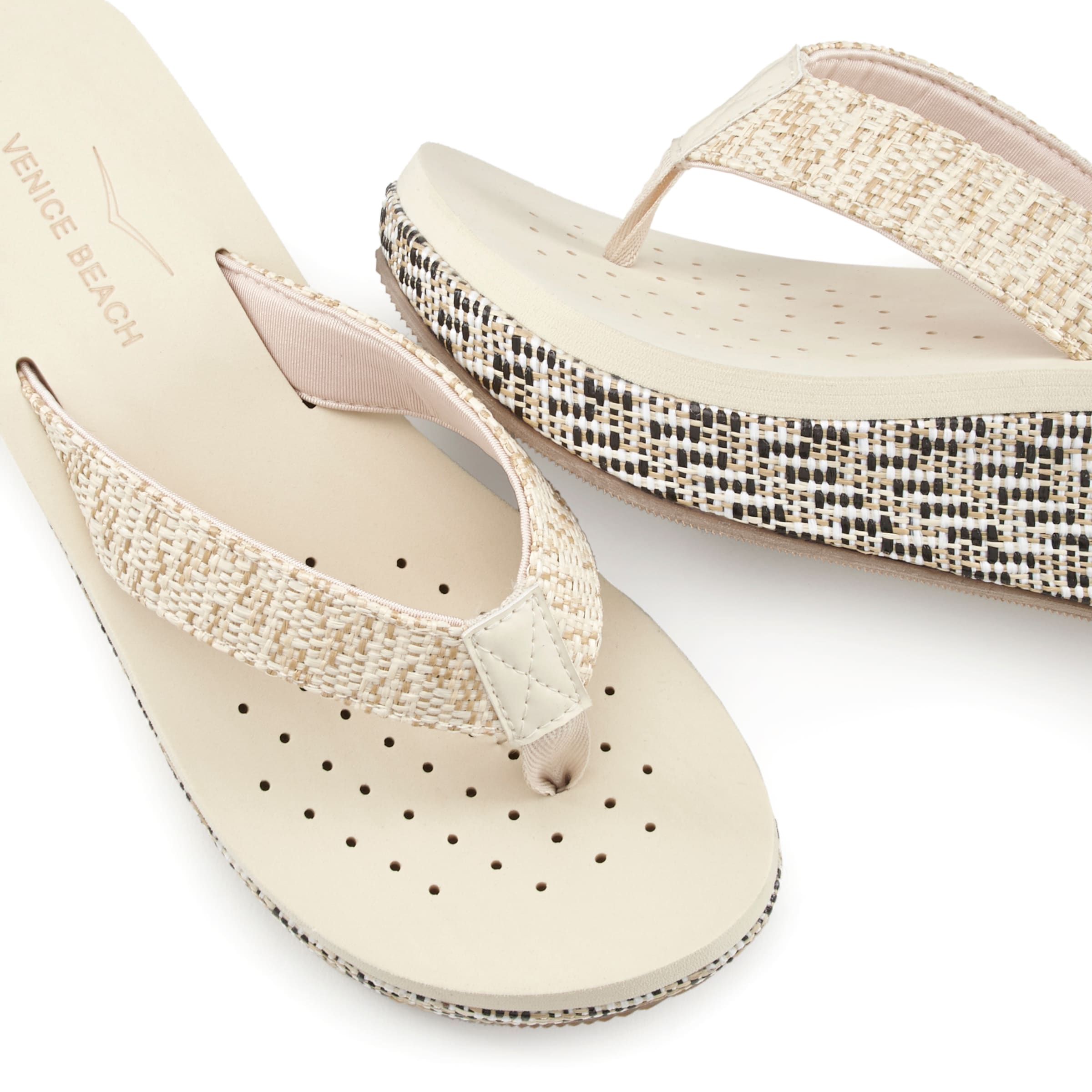 VENICE BEACH Pistokkaat värissä beige