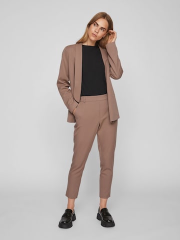 Coupe slim Pantalon à pince 'Varone' VILA en marron