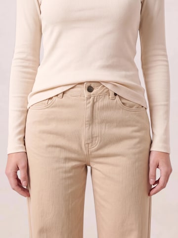 noar studios Regular Jeans in Beige