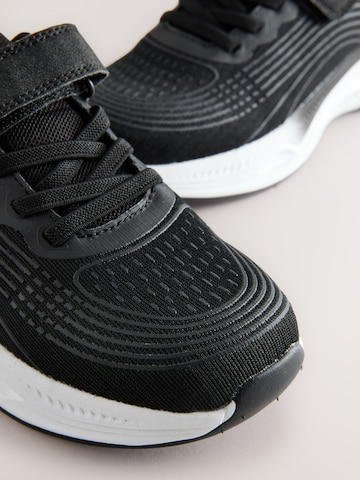 Next Sneaker in Schwarz