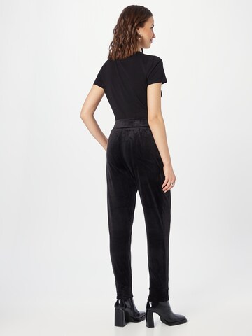Effilé Pantalon DKNY en noir