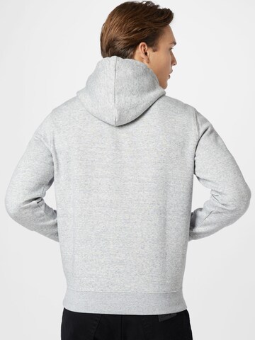 Coupe regular Sweat-shirt Champion Authentic Athletic Apparel en gris