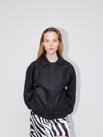 Wiederbelebt Between-Season Jacket 'MILA' in Black