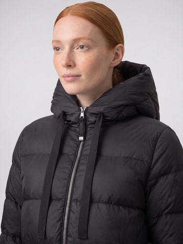 No. 1 Como Winter Coat in Black