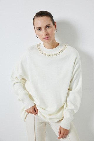 Touche Prive Trui in Beige: voorkant