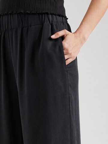 Wide leg Pantaloni di Marc O'Polo DENIM in nero
