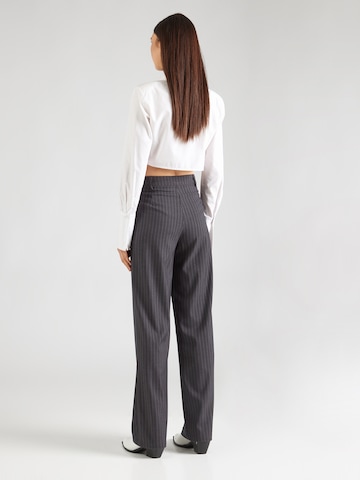 Regular Pantalon Tally Weijl en gris