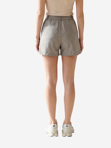 Tailleur 'Onllinda Hw Mel Shorts Tlr Noos 15283727' di ONLY in grigio
