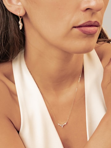 Hey Happiness Sieraden set 'Gemstone Crown Necklace & Cluster Huggie Earrings' in Goud