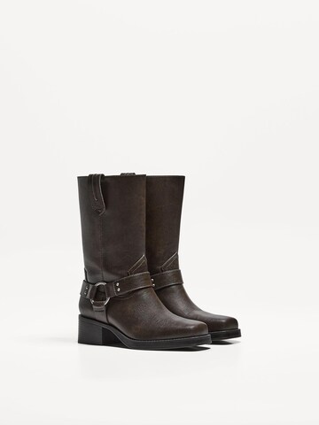 Bershka Boots in Brown