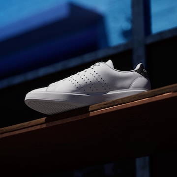 ADIDAS SPORTSWEAR Nizke superge 'Advantage 2.0' | bela barva