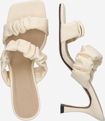 4th & Reckless - Zapatos abiertos 'HAYLIE MULE' en beige