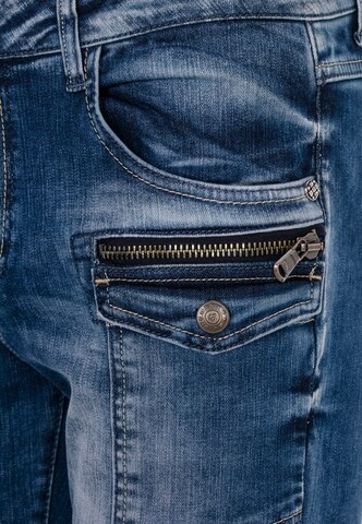 CIPO & BAXX Regular Jeans in Blau