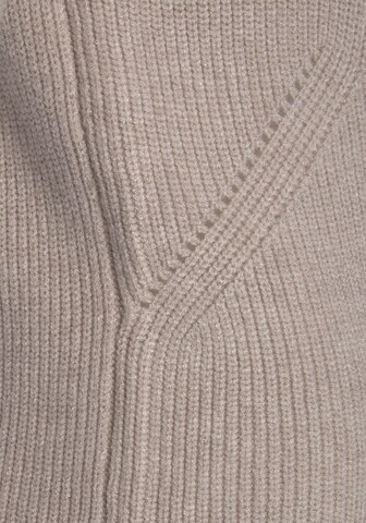 Pullover di LASCANA in beige