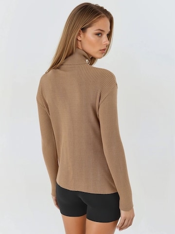 My fashion Pullover in Braun