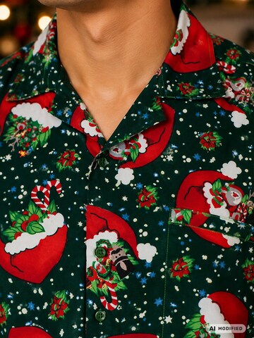Regular fit Camicia 'Christmas Flying Hats' di King Kameha in verde