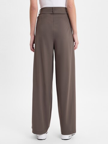 Cambio Regular Pleat-front trousers ' Anny Jogg ' in Grey