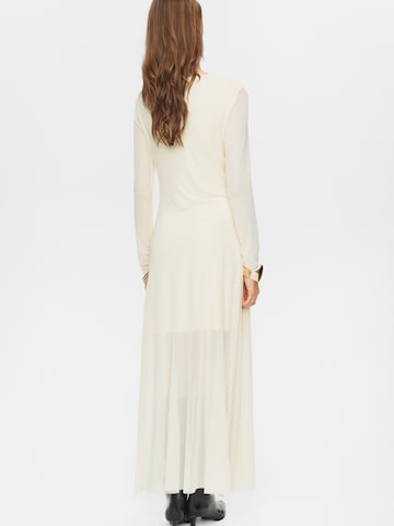 Robe de soirée 'Nucirri' NÜMPH en blanc