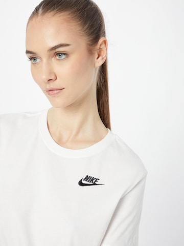 Nike Sportswear Paita 'Club Essential' värissä valkoinen