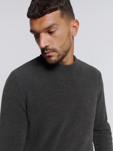 No Excess Sweter w kolorze szary