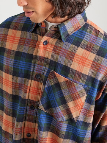 Coupe regular Chemise 'Dern' Carhartt WIP en vert
