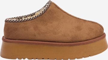 Trendyol - Botas en marrón: frente