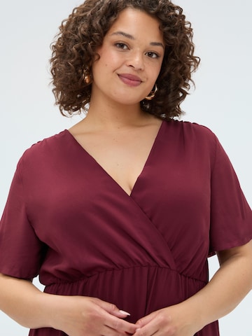 Robe Fiorella Rubino en rouge