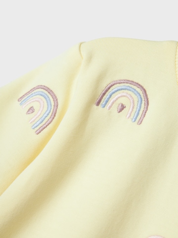 NAME IT Sweatshirt 'NBFFANTASY' in Yellow