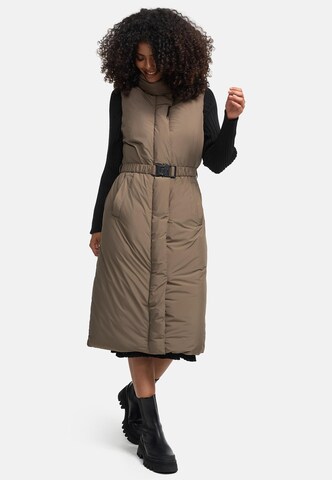 NAVAHOO Bodywarmer 'Abendlied XIV' in Bruin