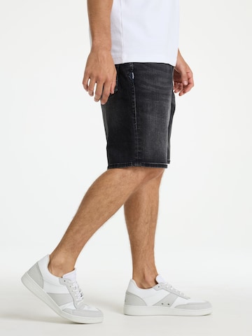 CHASIN' Regular Jeans in Black