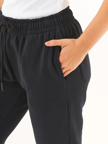 Organication Regular Pants in Black