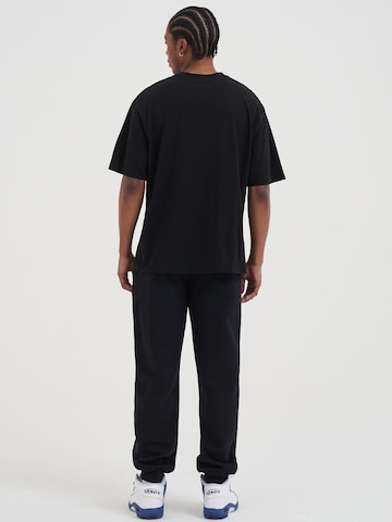 AND1 T-shirt 'Core Retro' i svart