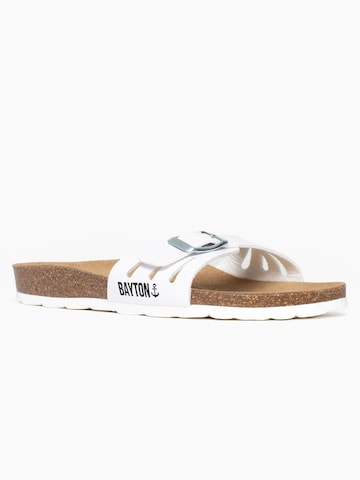 Bayton Pantolette 'Athena' i vit