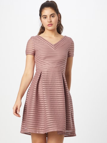 Robe de cocktail SWING en rose : devant