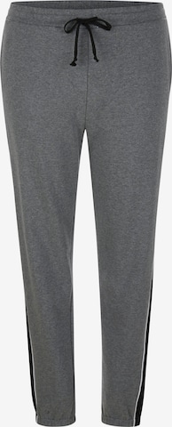 Effilé Pantalon Men Plus en gris : devant