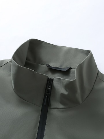 ALLTHEMEN Between-Season Jacket 'Windspur' in Green