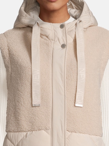 New View Bodywarmer in Beige