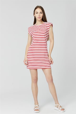 HOME STORE Zomerjurk in Rood: voorkant