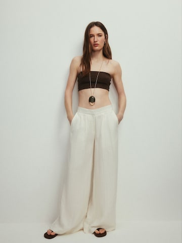 The Set Top in Beige