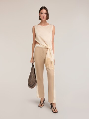 Haut MOTIVI en beige
