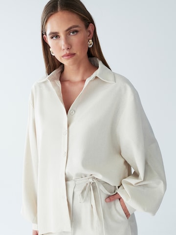 Willa Blouse 'Lagoon' in Beige