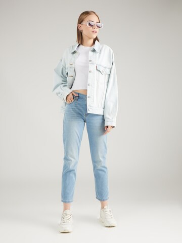 LEVI'S ® Zwężany krój Jeansy 'Mid Rise Boyfriend Performance Cool' w kolorze niebieski