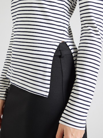 ONLY Μπλουζάκι 'ONLKISS' σε λευκό