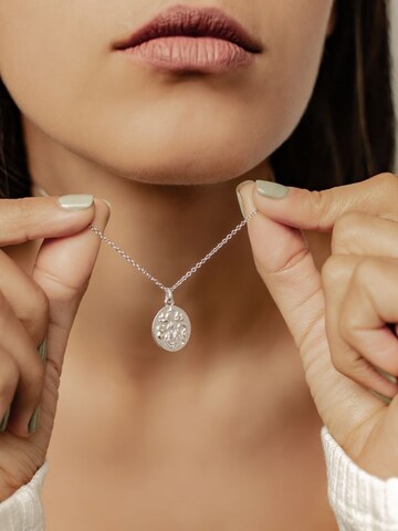 Collana 'Nurturer' di Hey Happiness in argento