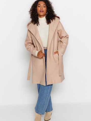 Trendyol Curve Overgangsfrakke i beige