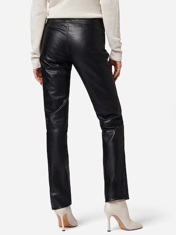 Slimfit Pantaloni di RICANO in nero