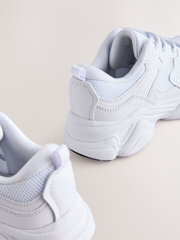 Next Кроссовки в Белый