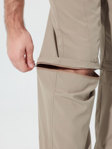 YOUTHUP Regular Cargo Pants in Beige