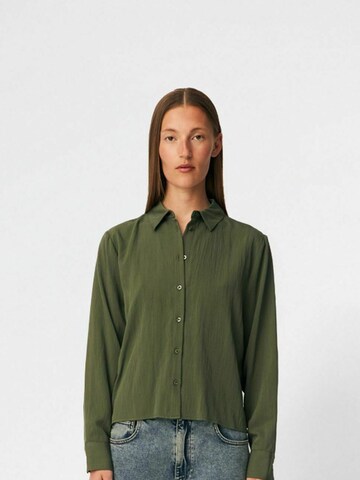 Tricou ' Uddinmd ' de la modström pe verde